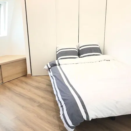 Apartment Studio Flambant Neuf Au Centre De Paris